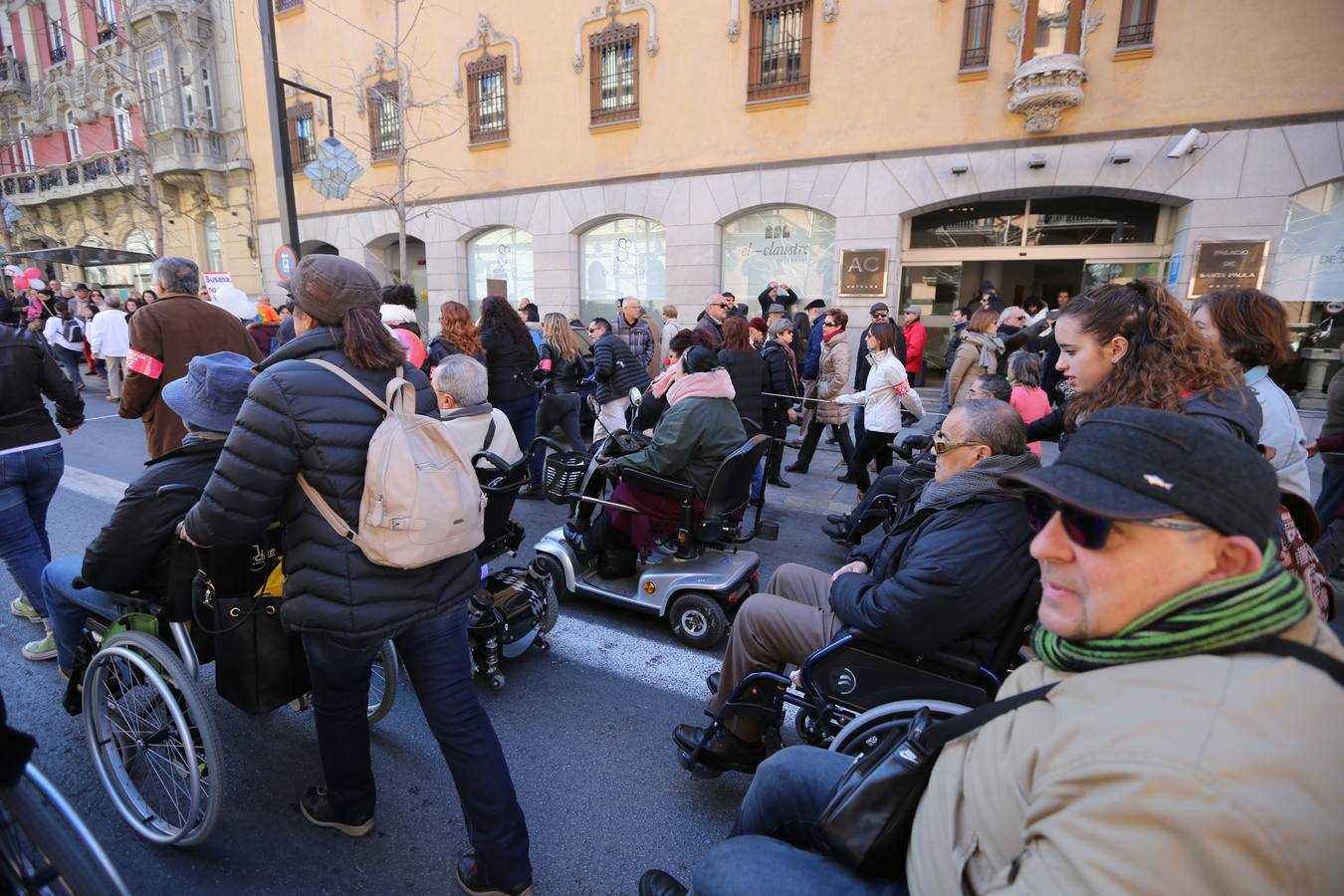 Granada pide «dos hospitales completos» por tercera vez en tres meses