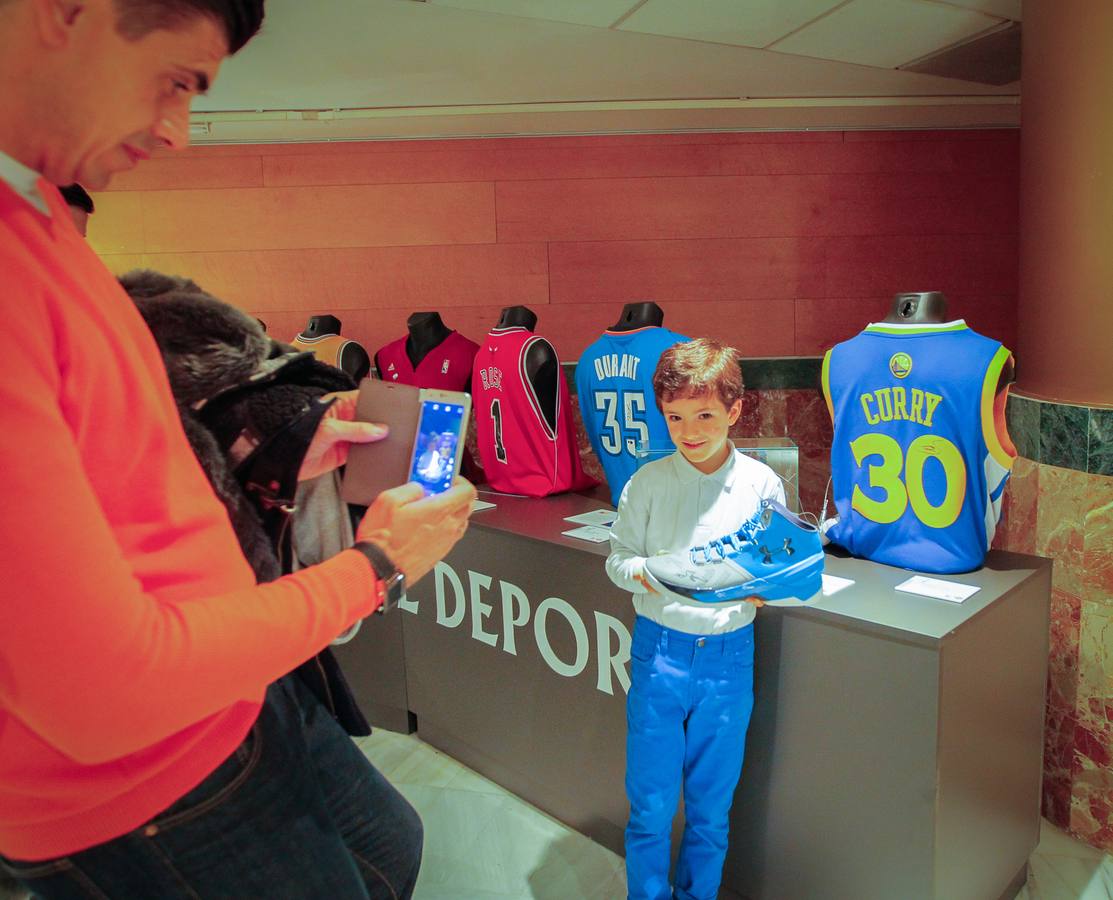 Casi un millar de visitantes recibe el Museo del Deporte