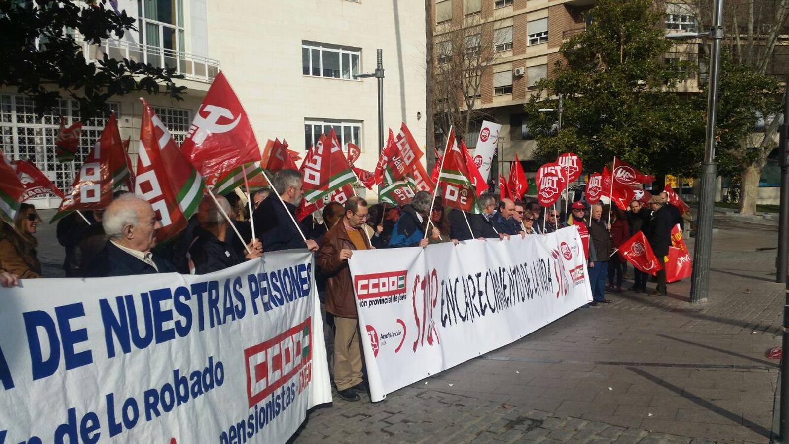 Los sindicatos salen a la calle en Jaén pidiendo medidas contra la precariedad laboral