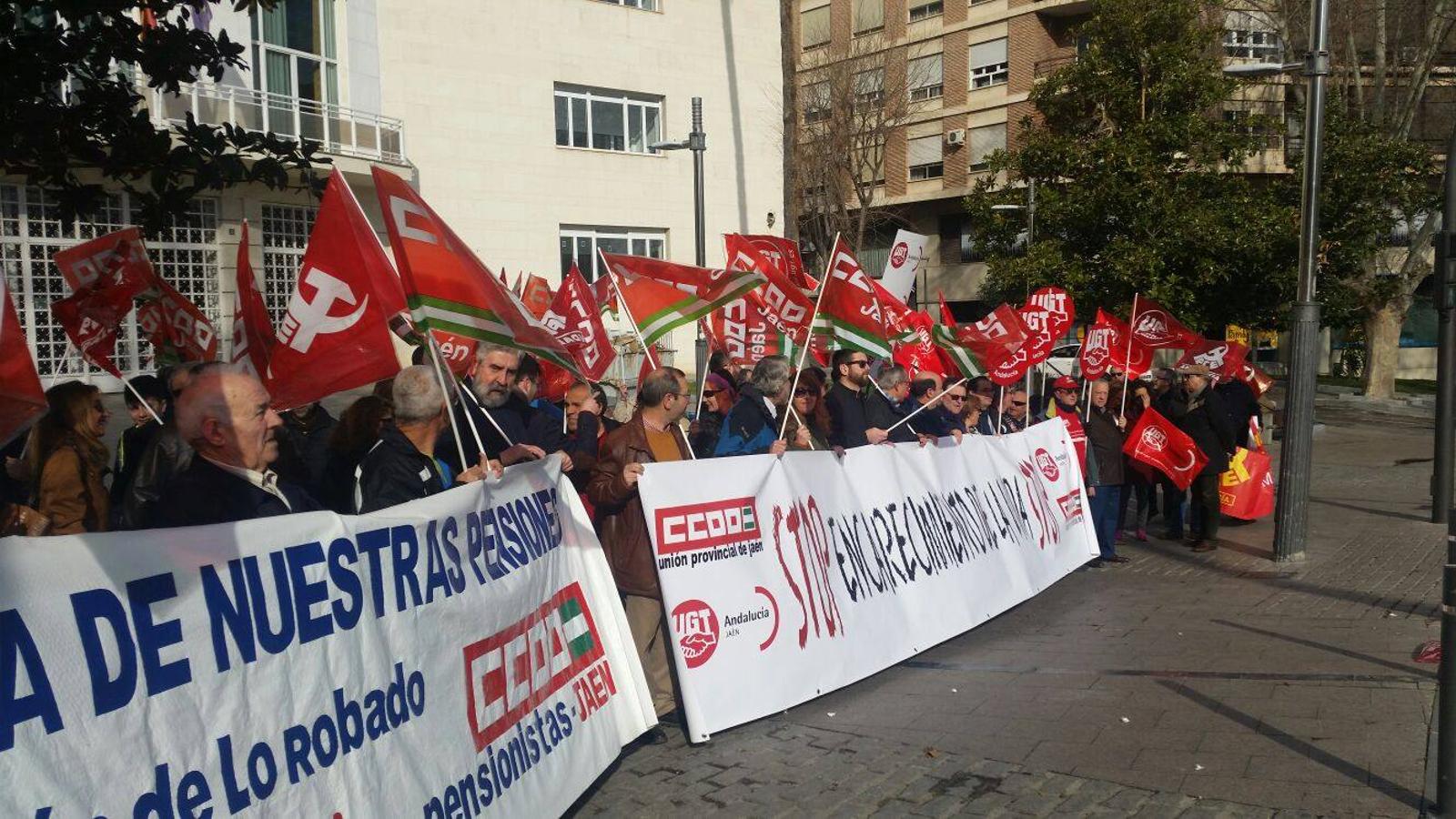 Los sindicatos salen a la calle en Jaén pidiendo medidas contra la precariedad laboral