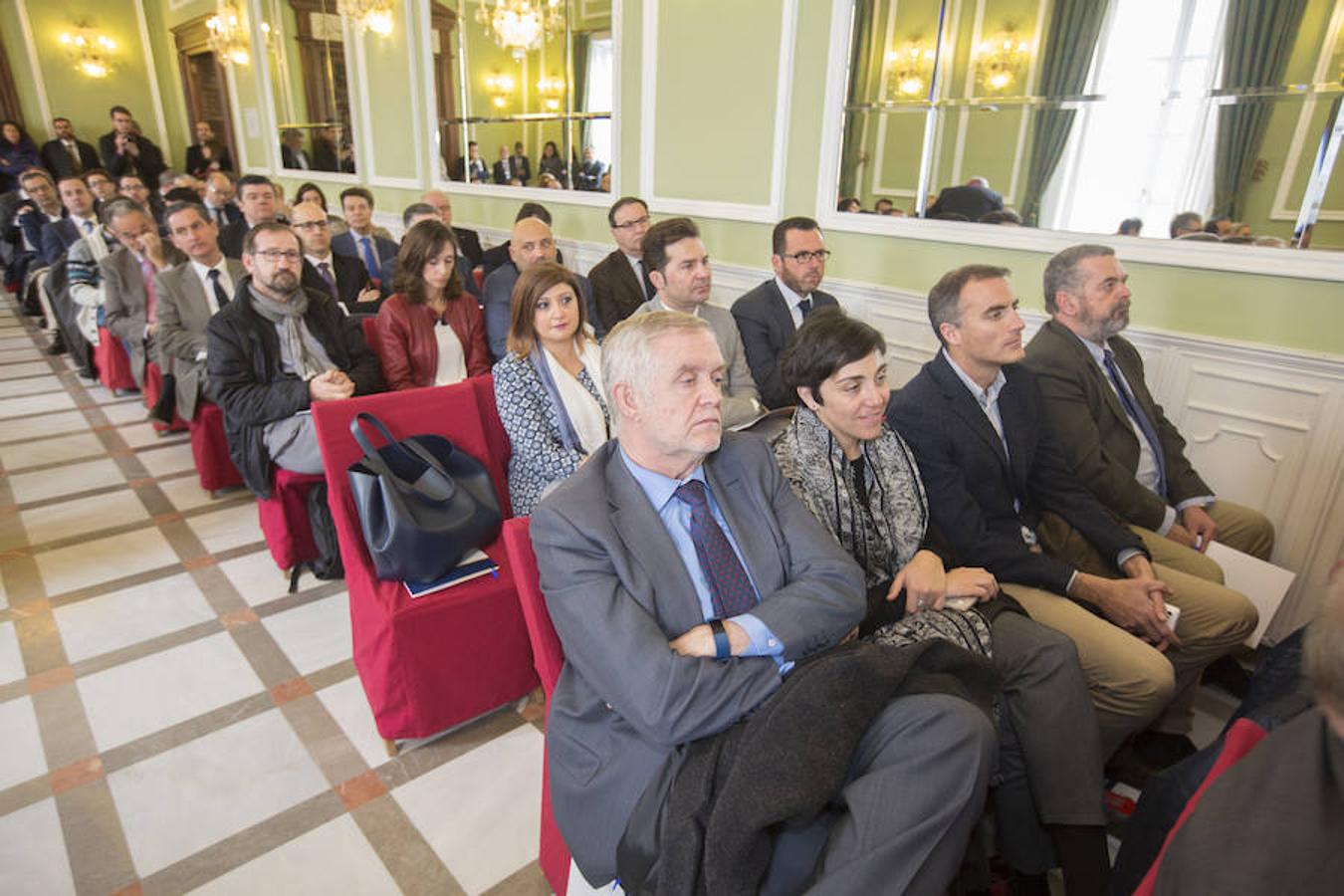 Las instituciones se conjuran en el I Foro Granada-Motril