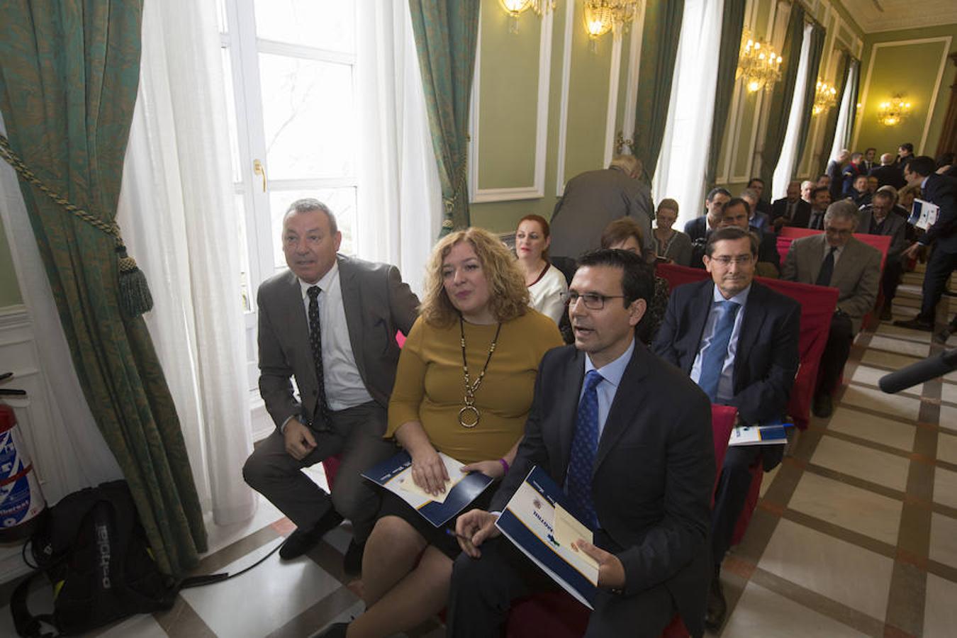 Las instituciones se conjuran en el I Foro Granada-Motril