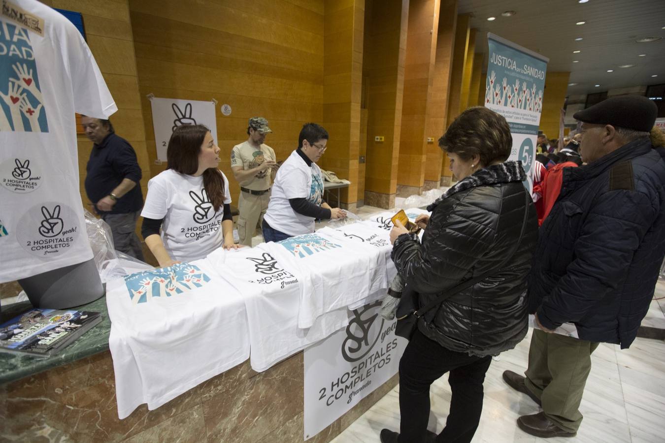 Entre el aplauso general