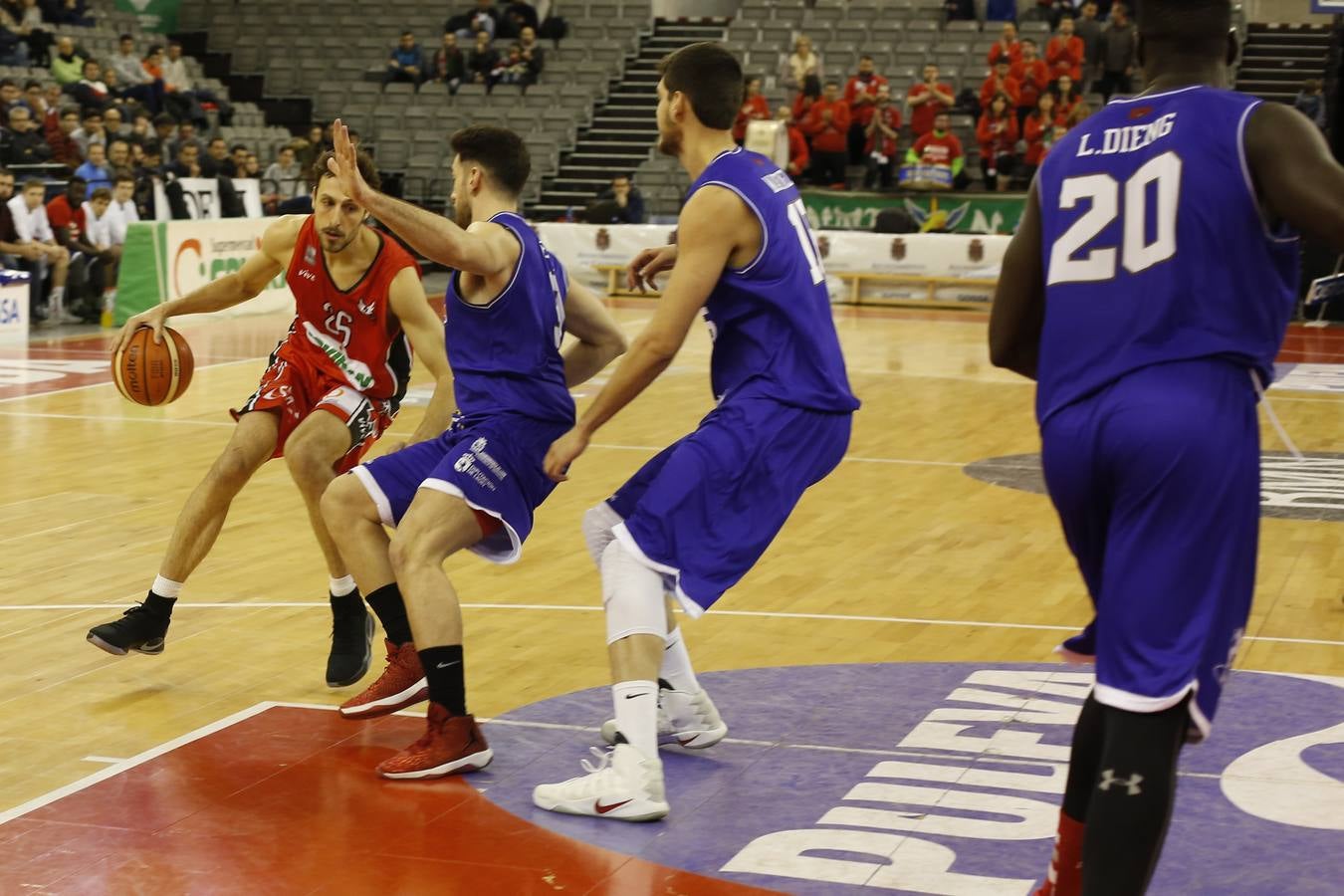 La holgada victoria del Coviran Granada