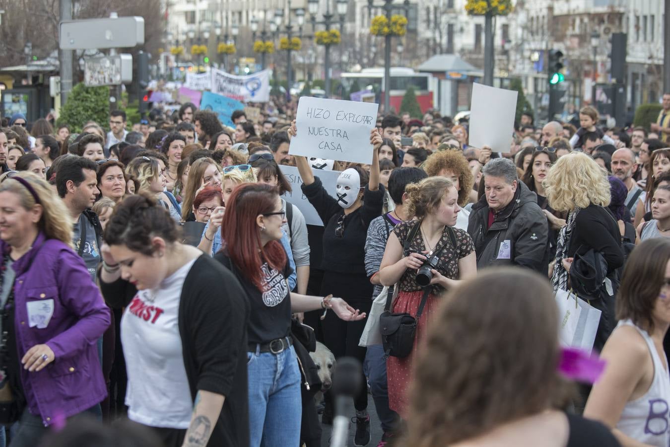 Granada celebra el 8 de marzo reivindicando la «igualdad real»