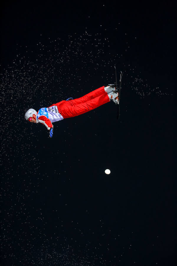 Piruetas increíbles en la noche de Sierra Nevada