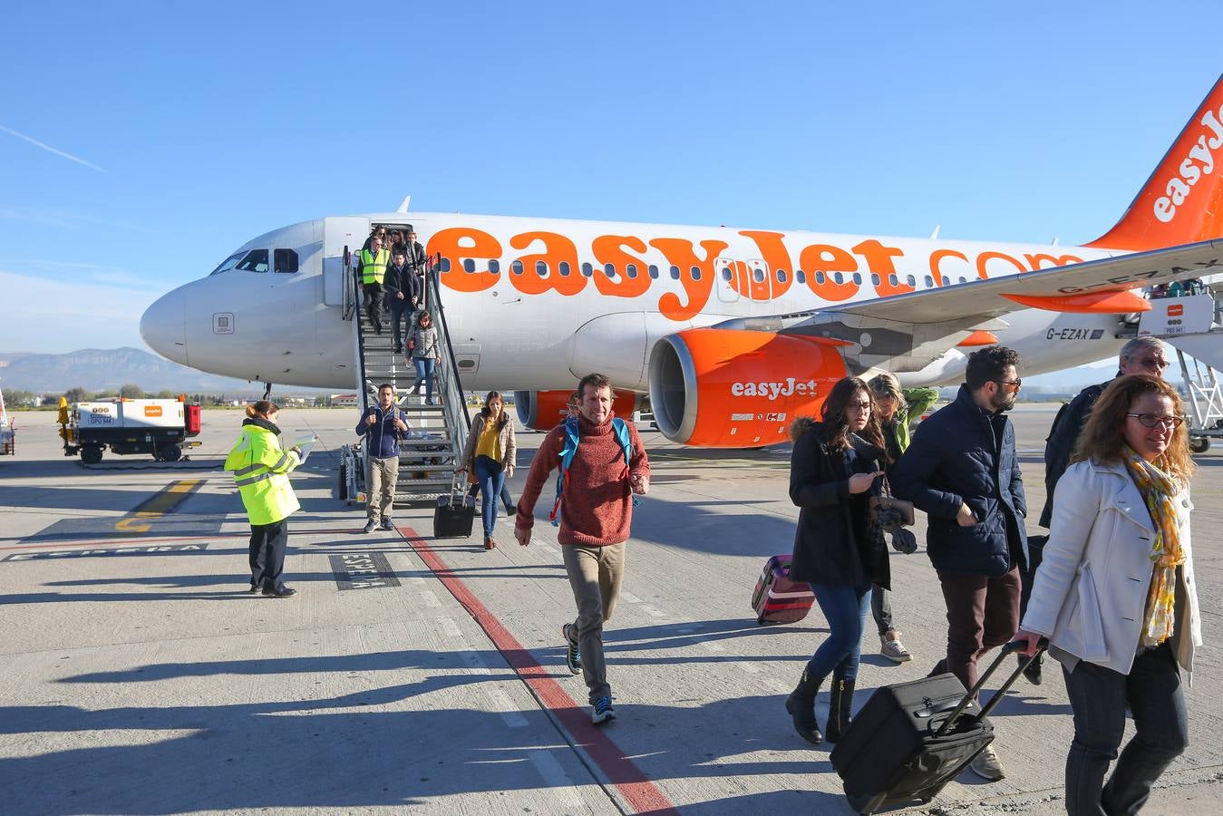 El primer vuelo desde Milán llega a Granada