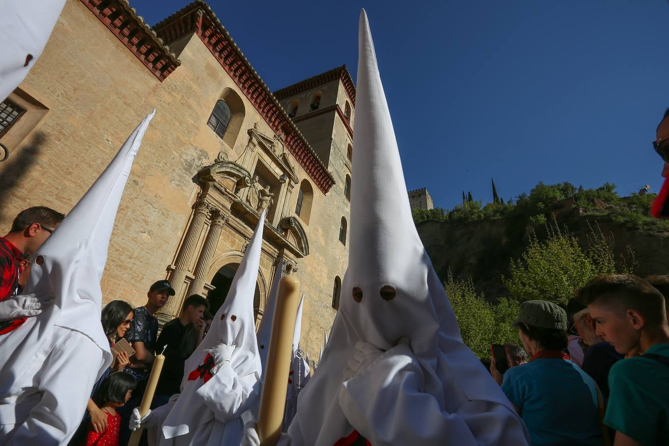 Los Dolores llenó la Carrera del Darro