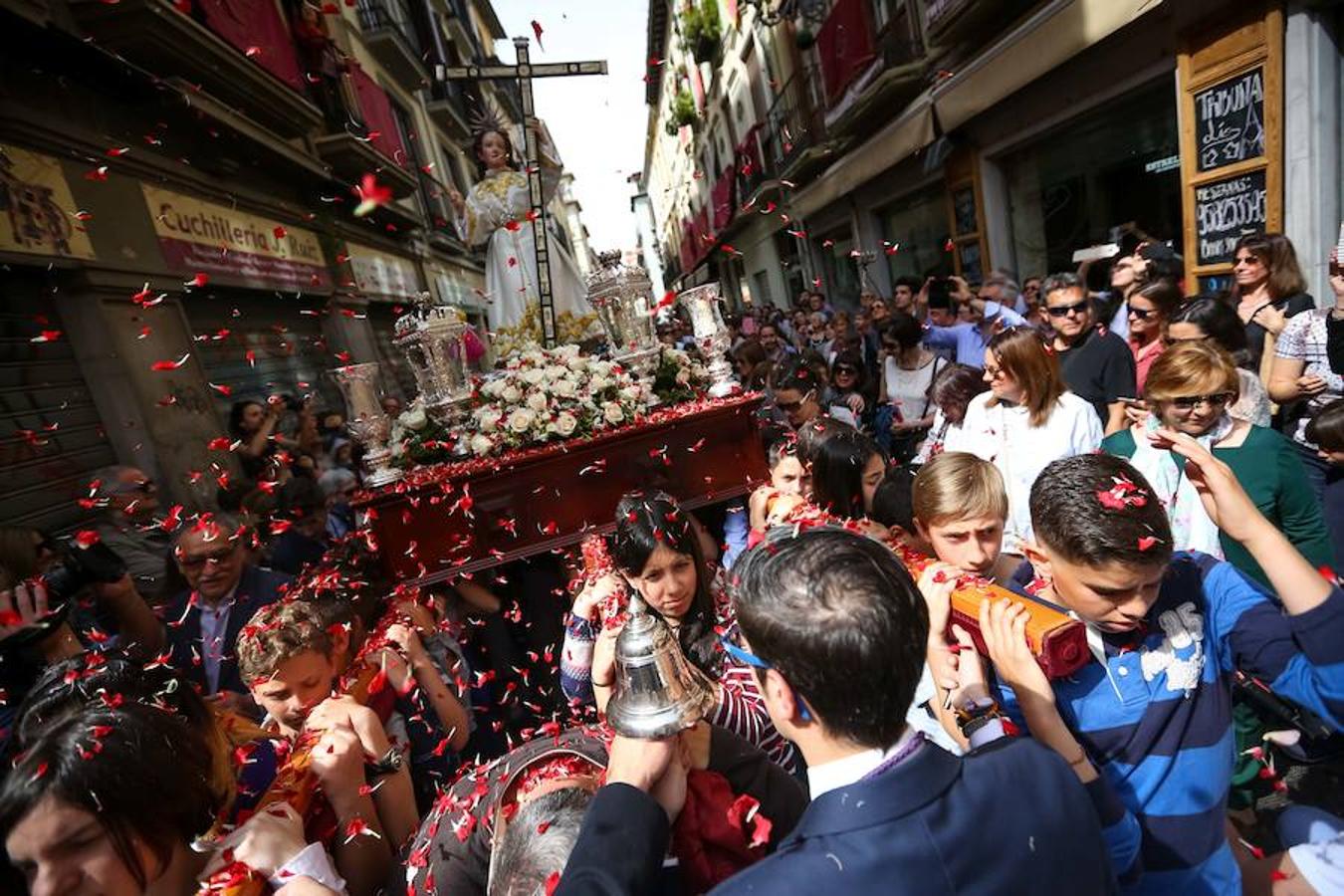 Los Facundillos procesionaron por Granada