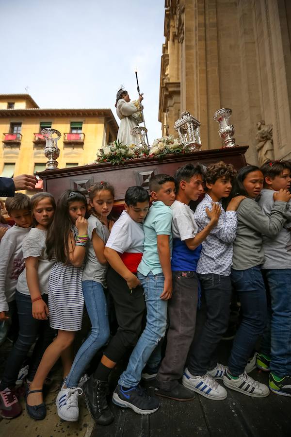 Los Facundillos procesionaron por Granada