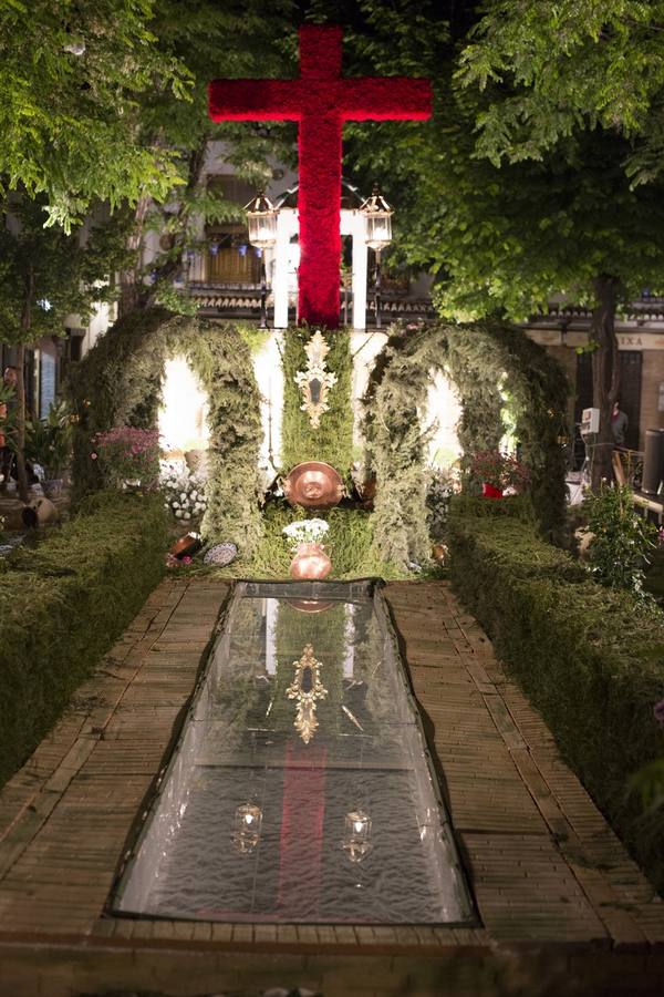Segundo premio de calles y plazas para la asociación cultural Cruz de Mayo (Plaza Larga)