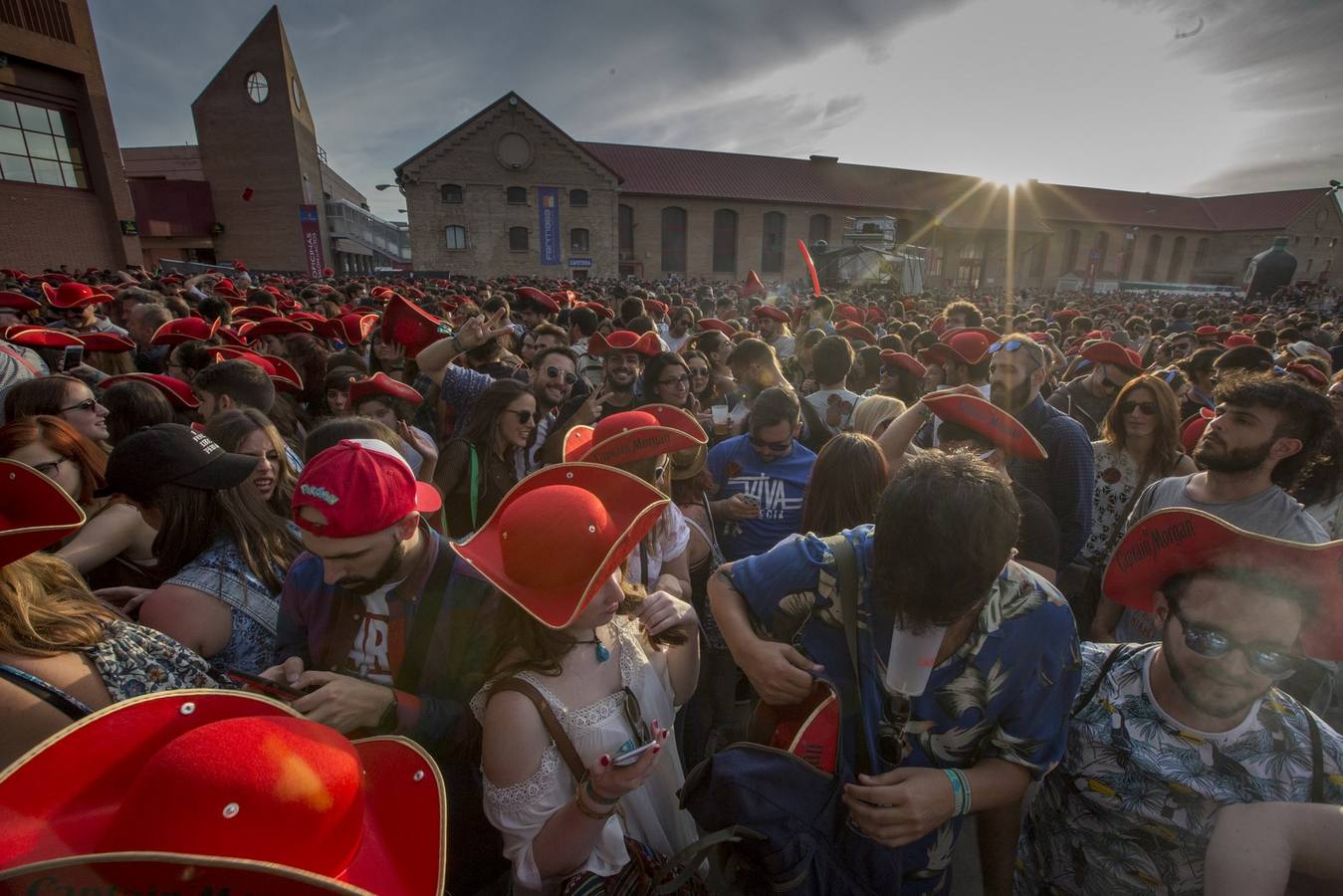 En Órbita, bajo el sol