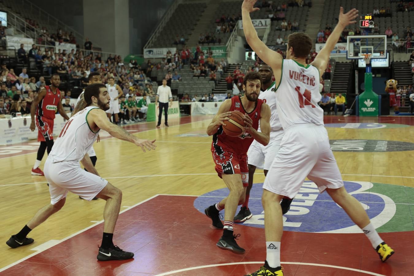 El Covirán cede en el Palacio
