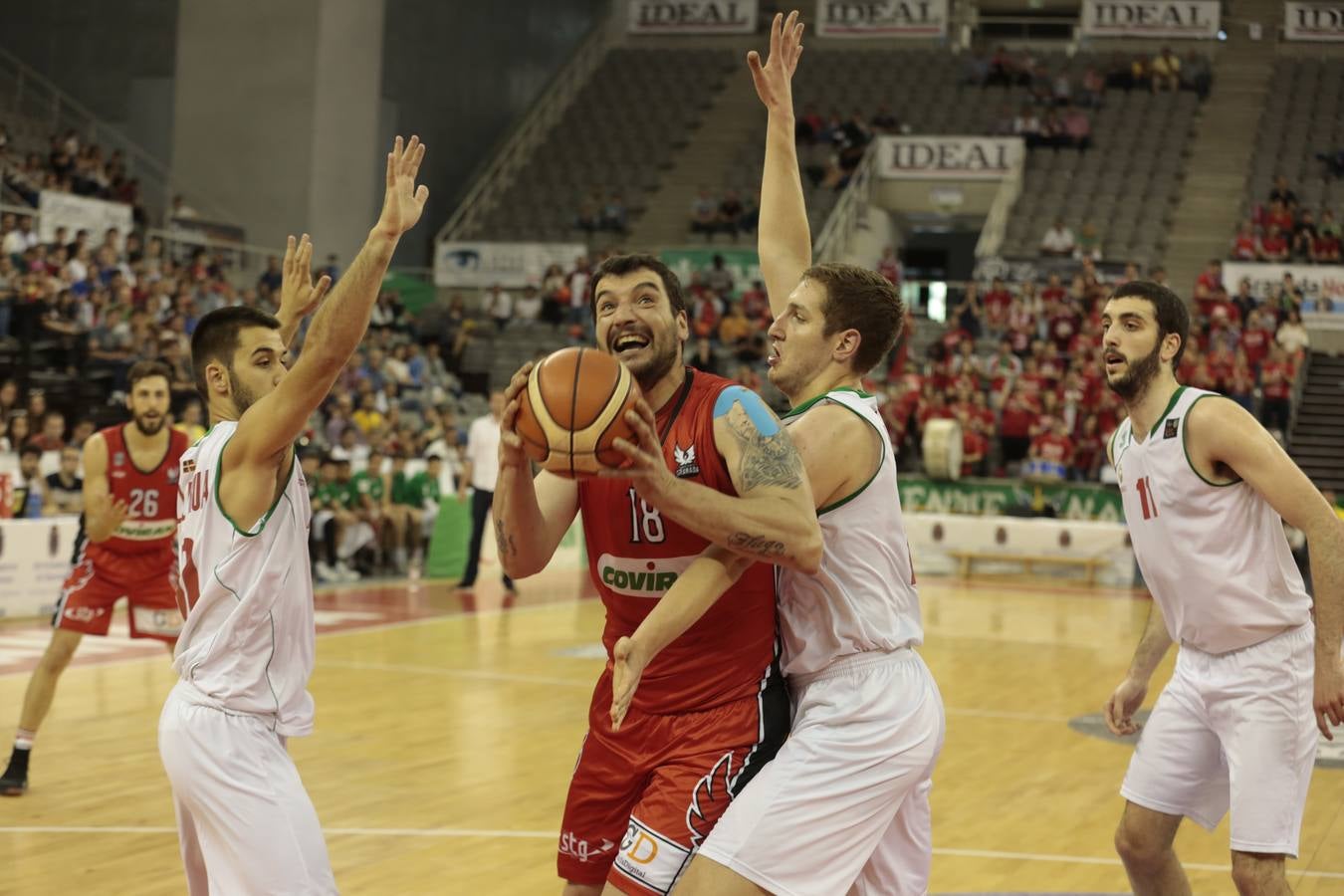 El Covirán cede en el Palacio