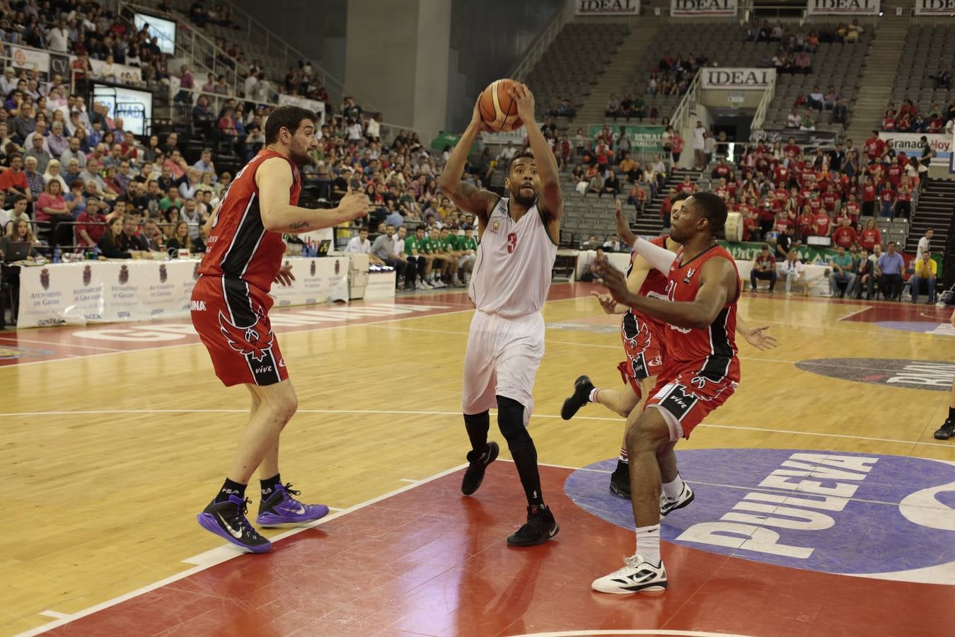 El Covirán cede en el Palacio