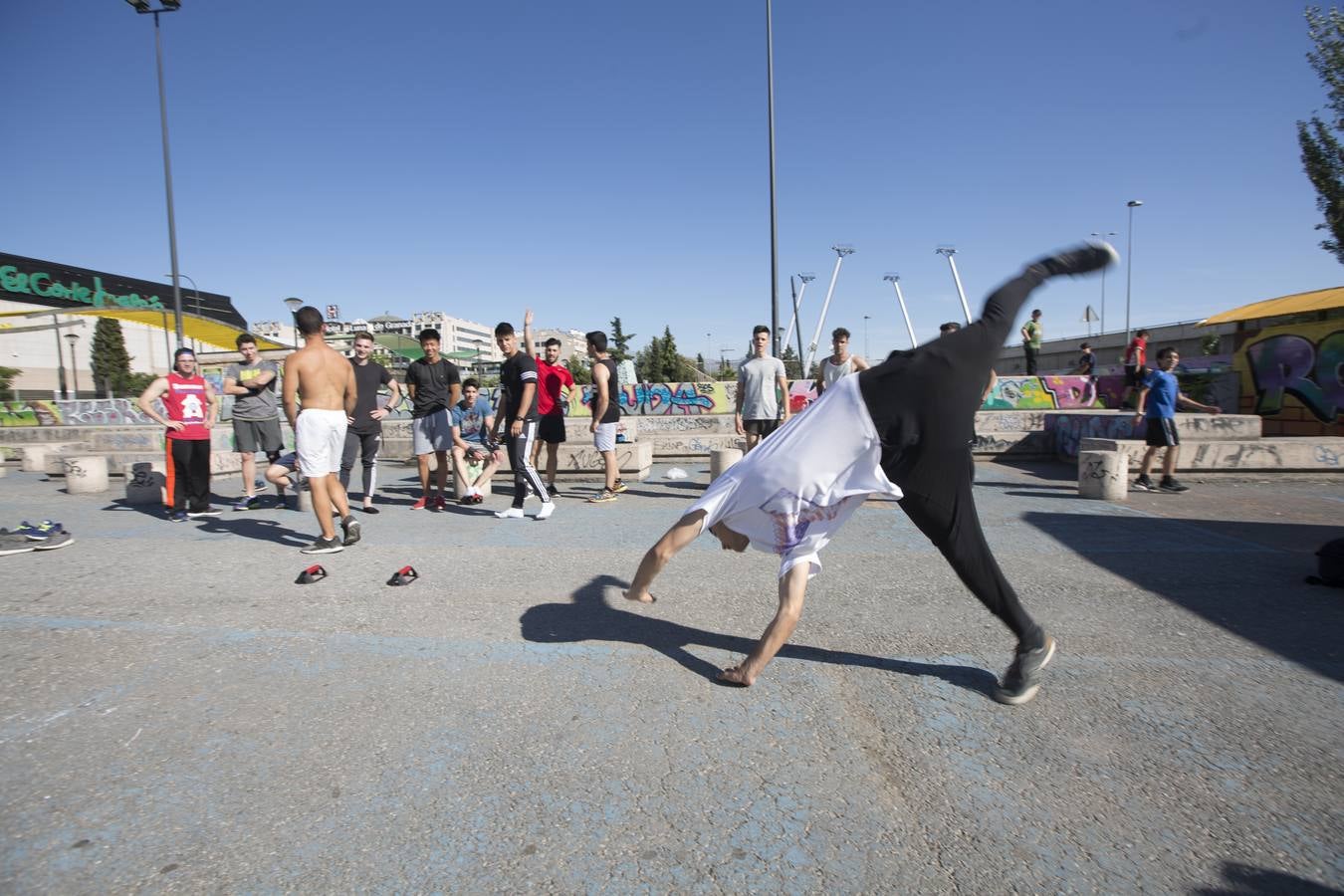 Street Workout, la otra vida del botellódromo