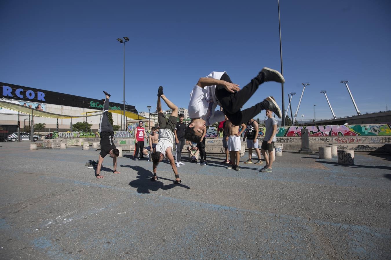 Street Workout, la otra vida del botellódromo