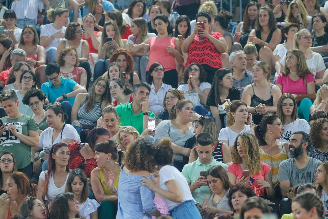 El mejor ambiente en el concierto de Ricky Martin en Granada