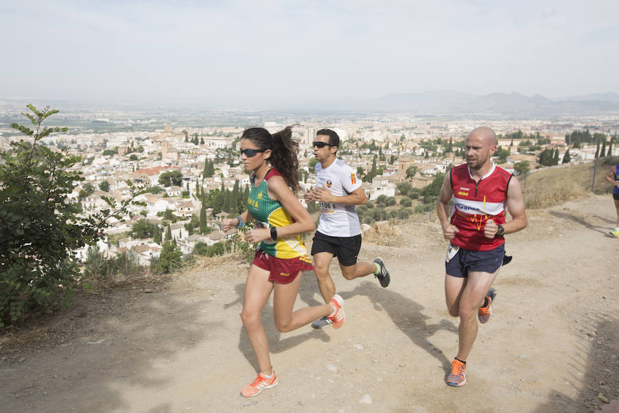 Al lado de la muralla