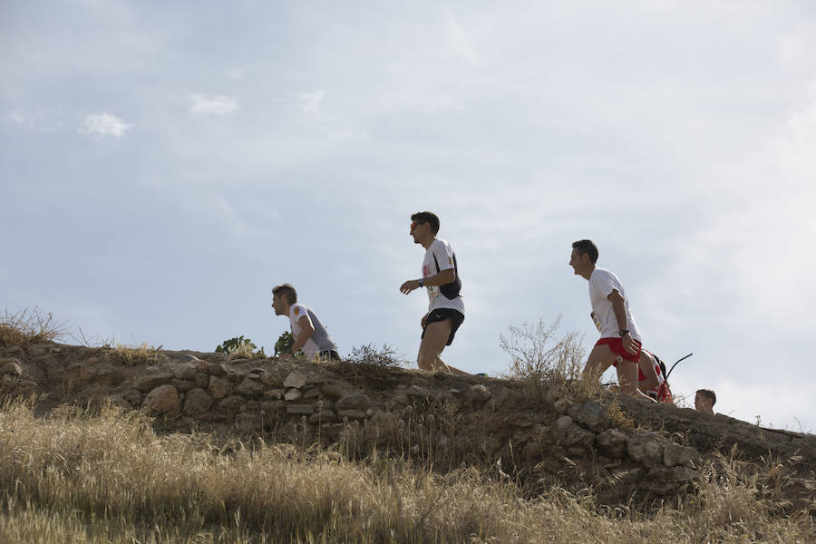 Al lado de la muralla