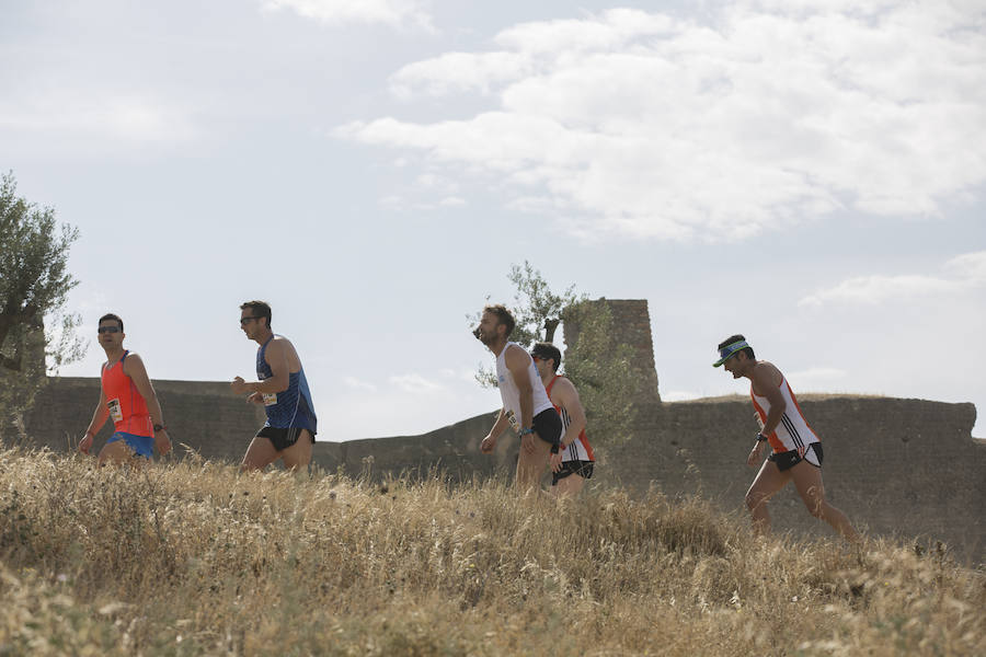 Al lado de la muralla