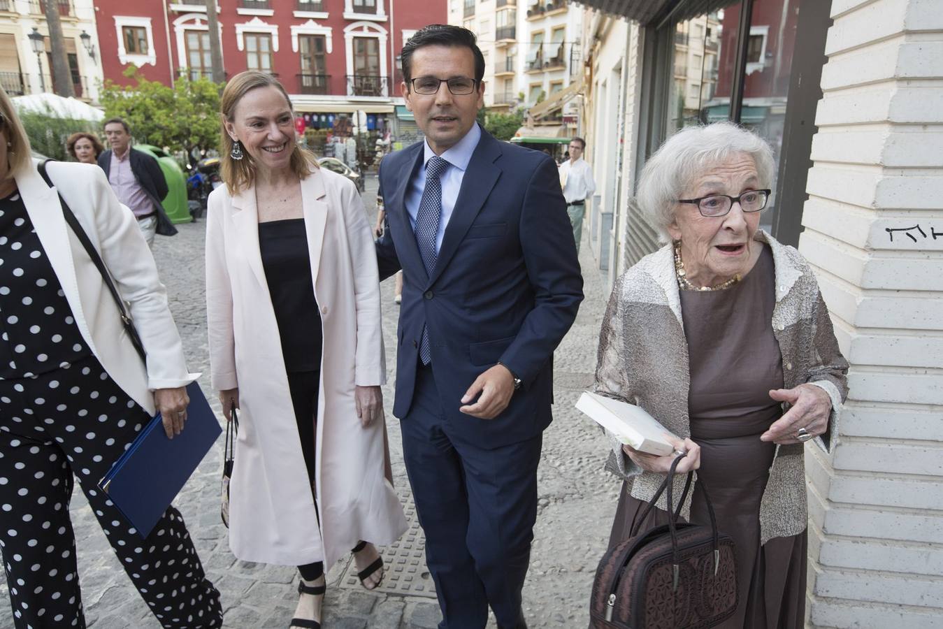 Ida Vitale recalca el poder hipnótico de Federico al recoger el Premio García Lorca