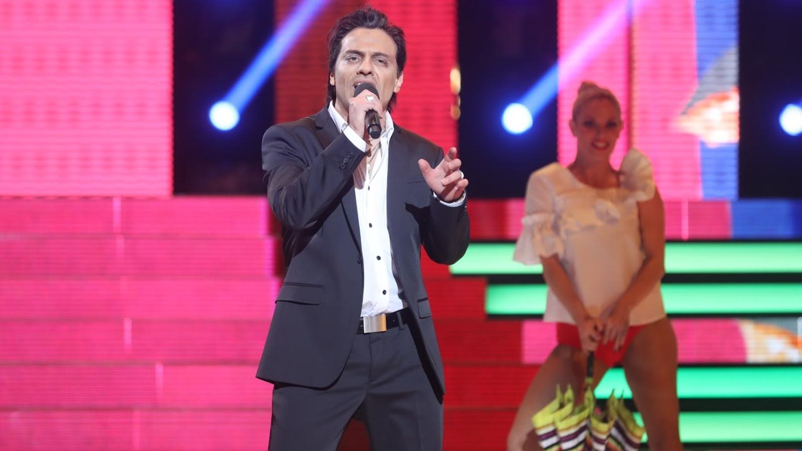 El momentazo en el que el granadino Fran Valenzuela pide matrimonio a su chica en &#039;Tu Cara No Me Suena Todavía&#039;