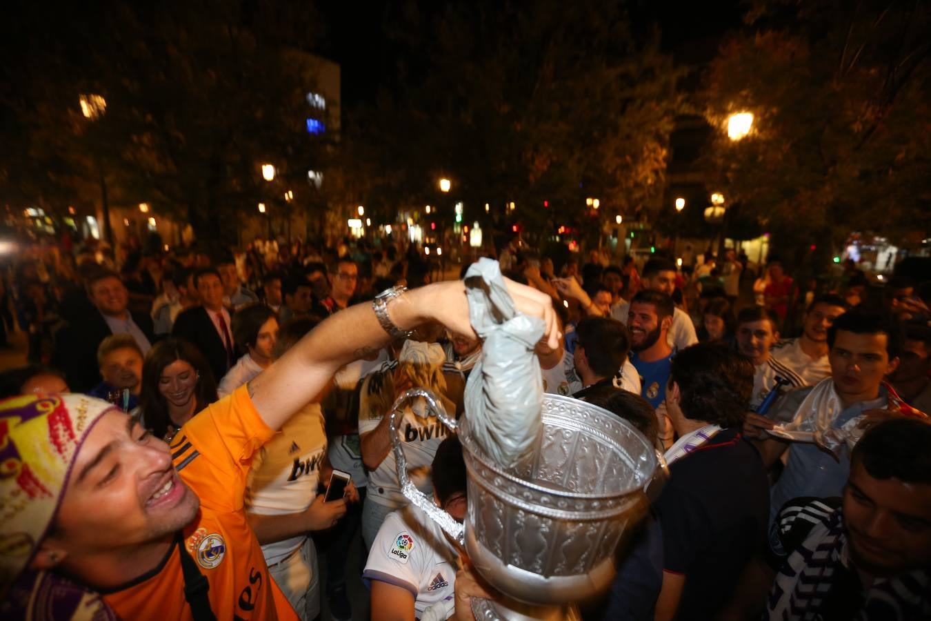 Granada celebra la victoria del Real Madrid