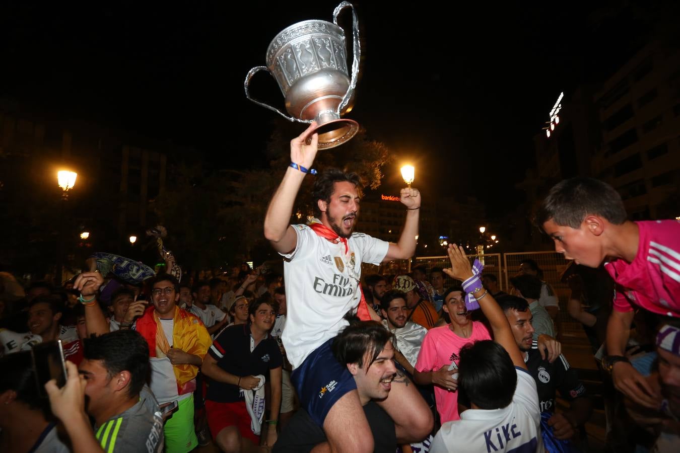 Granada celebra la victoria del Real Madrid