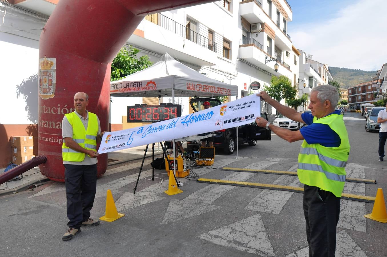Cádiar celebra la V Carrera Popular del Hornazo y la Caminata Senderista por su término municipal