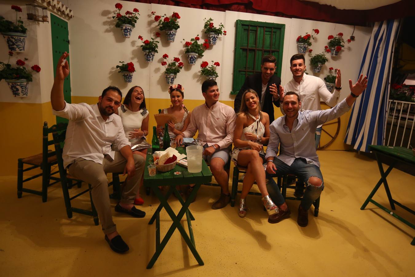 Brilla de noche más que el sol