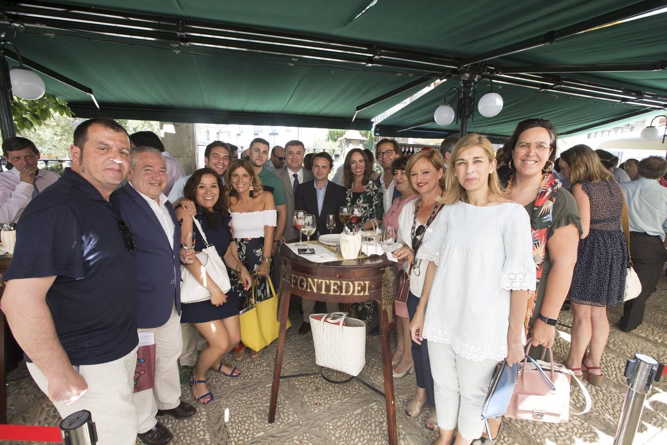 Y aquí estamos de nuevo