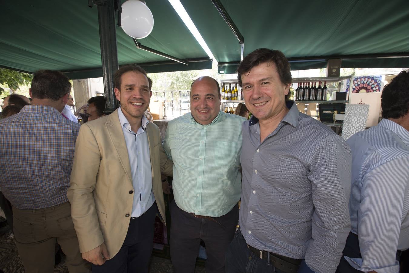 Y aquí estamos de nuevo