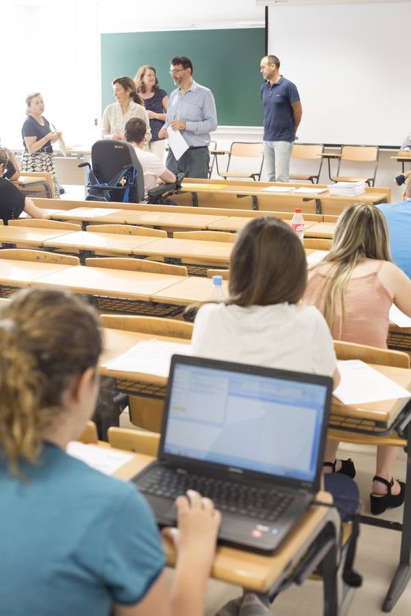 Los nervios afloran en el primer día de Selectividad