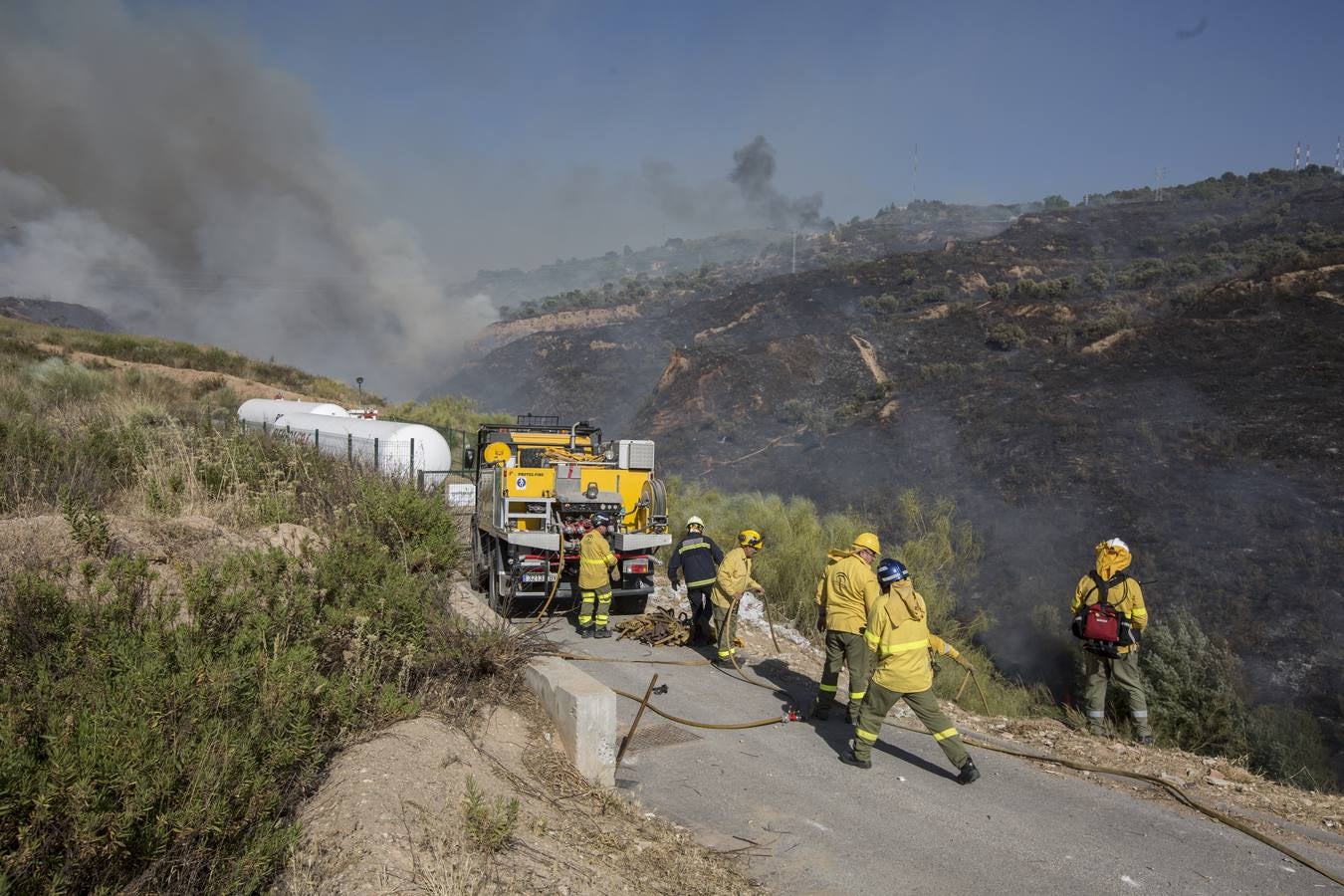 Las imágenes del incendio en el barranco de San Jerónimo