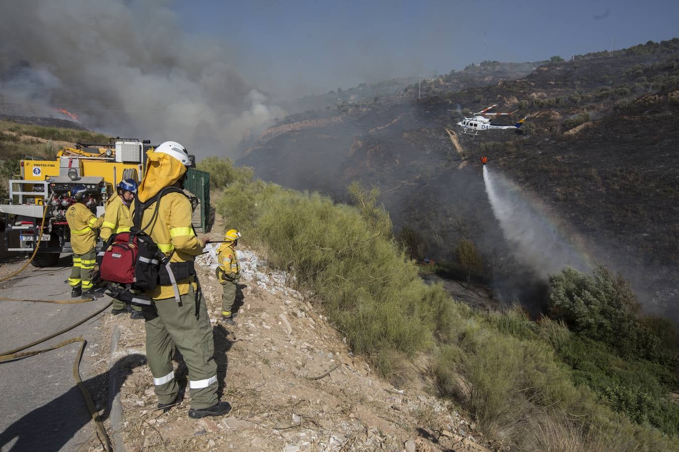 Las imágenes del incendio en el barranco de San Jerónimo