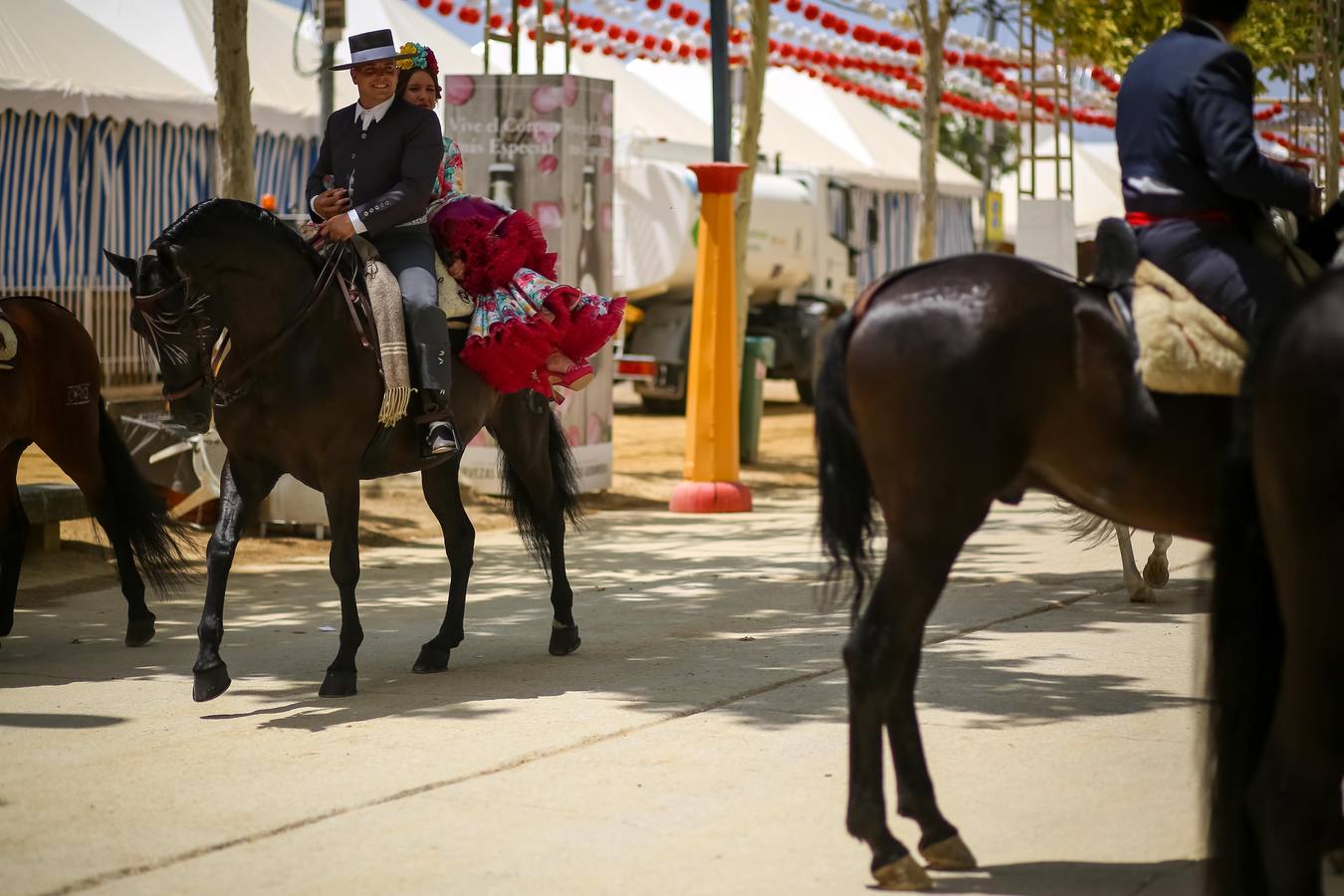 Ambiente en el ferial de Almanjáyar