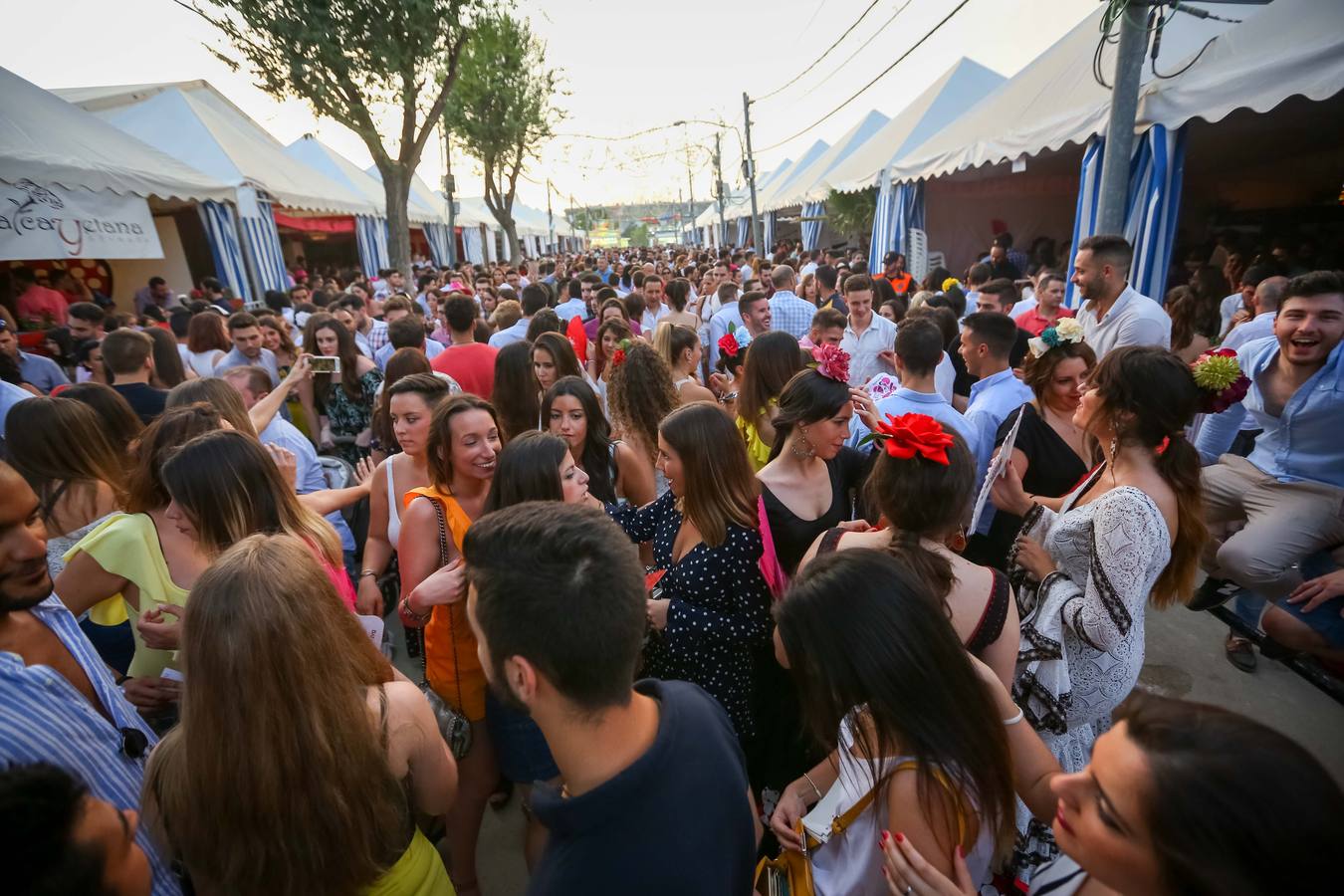 Los futuros universitarios conquistan el ferial