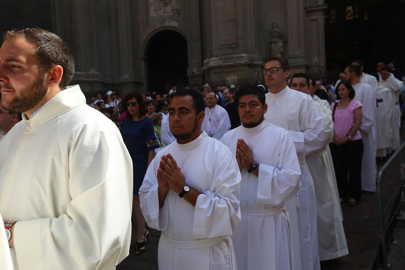 La procesión marca el día grande del Corpus (I)