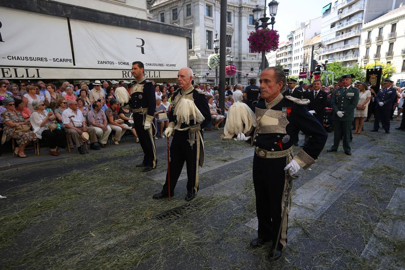 La procesión marca el día grande del Corpus (III)