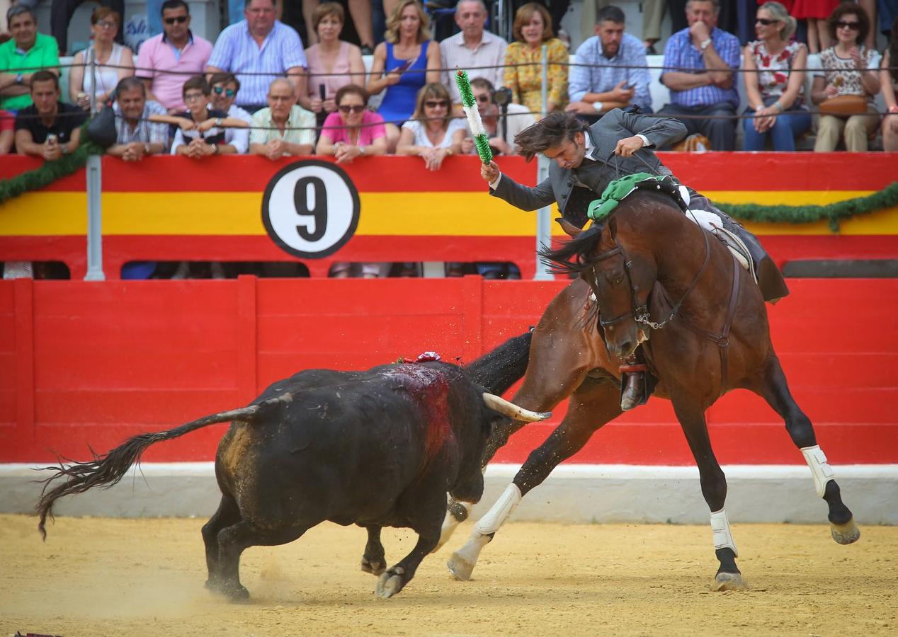 A pie por la Puerta Granda