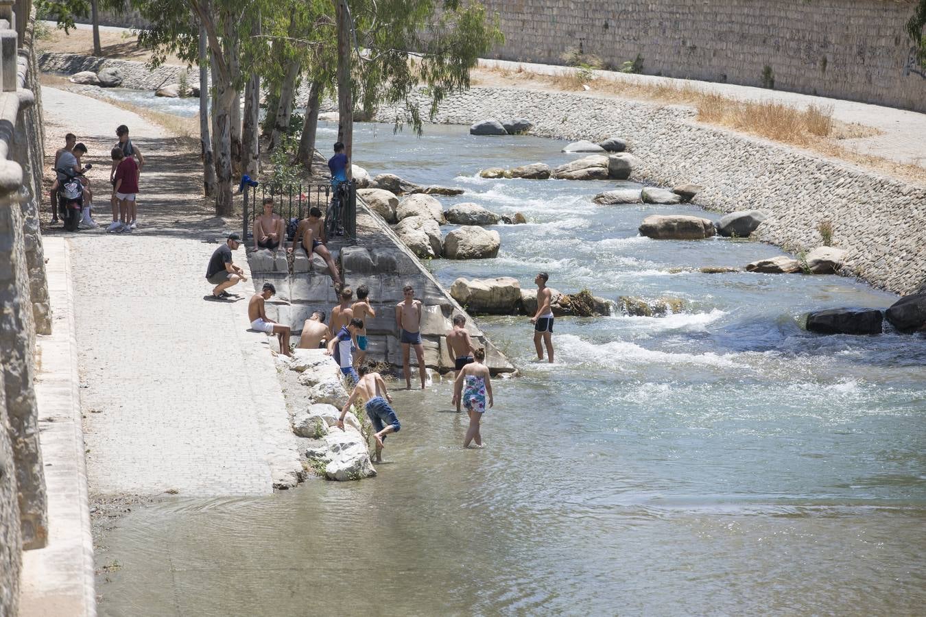 Granada sucumbe a la ola de calor