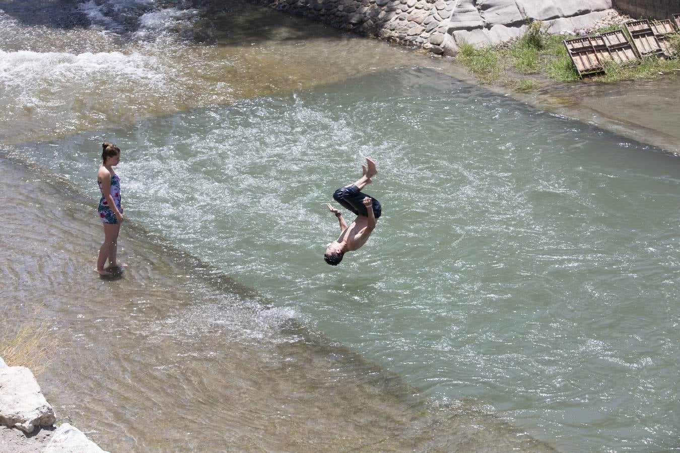 Granada sucumbe a la ola de calor