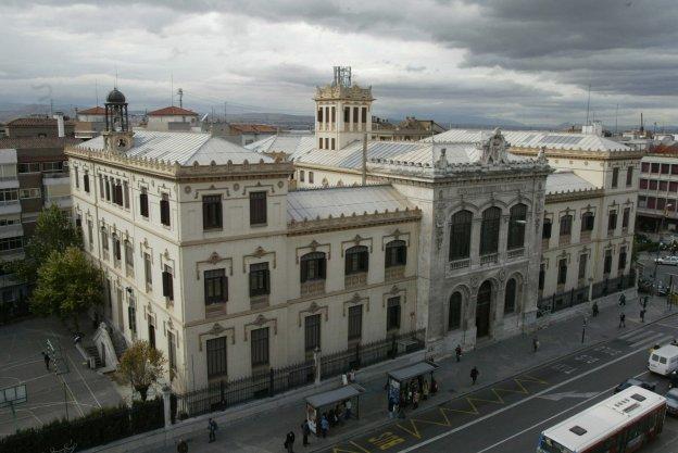 Instituto Padre Suárez, donde estudió el poeta.