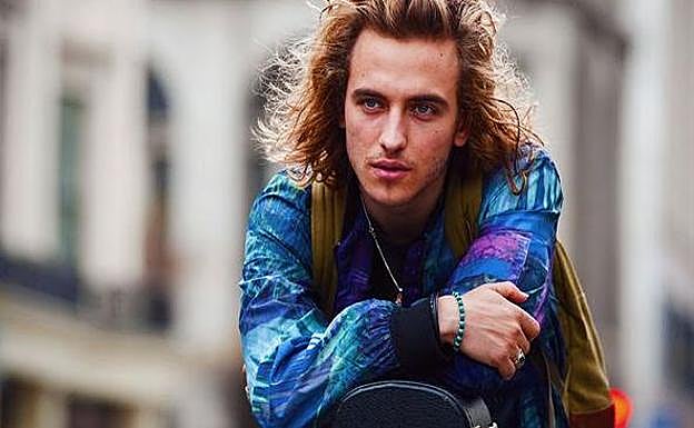 Manel Navarro se une a otros famosos para luchar contra el bullying