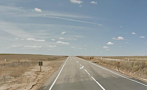 Un chico de 19 años muere al volcar su coche y otro de 21 resulta herido