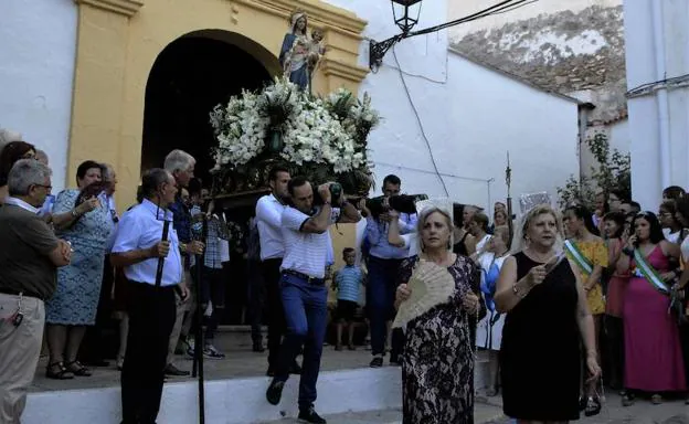 Rubite celebra durante tres calurosos días sus fiestas patronales