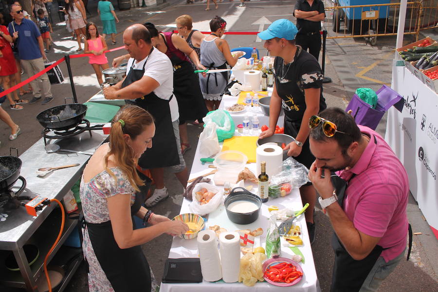 Los fideos con pintarroja criban a los concursantes de un concurso de cocina que hoy celebra su final
