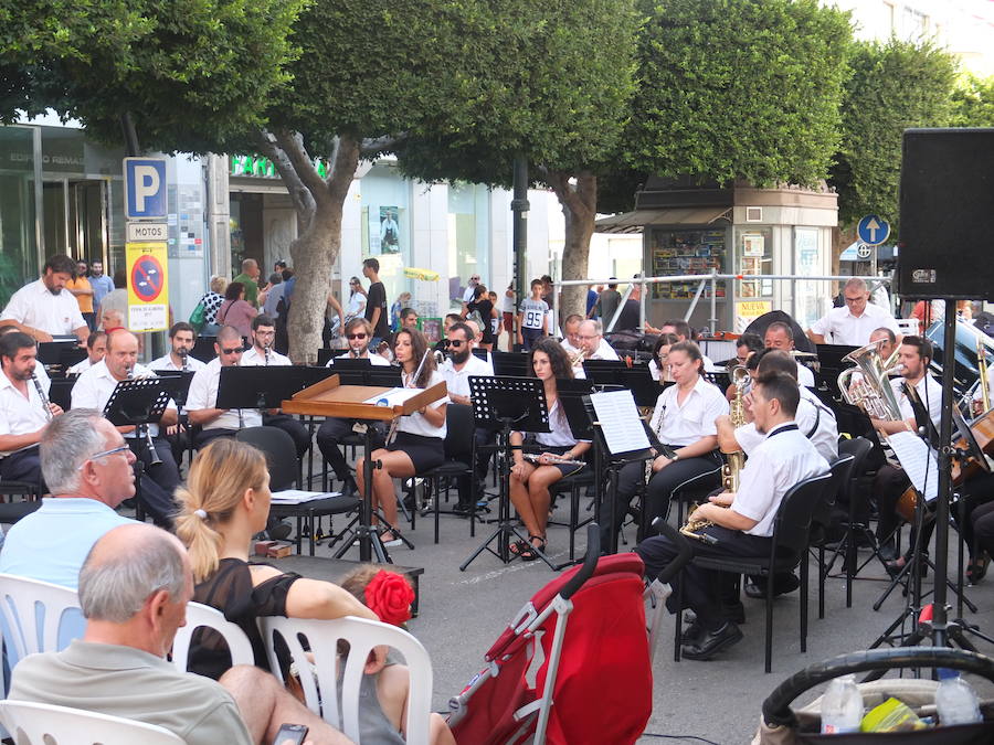 Las mejores imágenes del ambiente en la Feria de Día en el mediodía del martes 