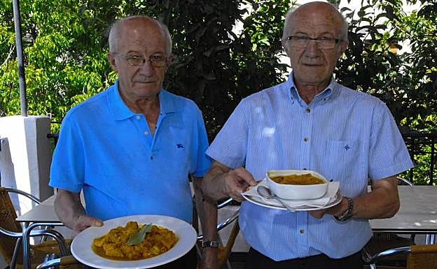 Los 'Gemelos del Poqueira' triunfan también con la sopa alpujarreña y la carne en salsa de almendra